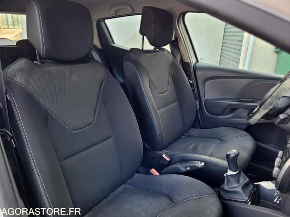 Renault CLIO - Viistoperä: kuva Renault CLIO - Viistoperä Renault CLIO - Viistoperä: kuva Renault CLIO - Viistoperä