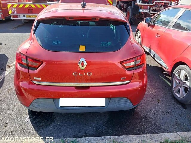 Renault CLIO4 - Viistoperä: kuva Renault CLIO4 - Viistoperä Renault CLIO4 - Viistoperä: kuva Renault CLIO4 - Viistoperä
