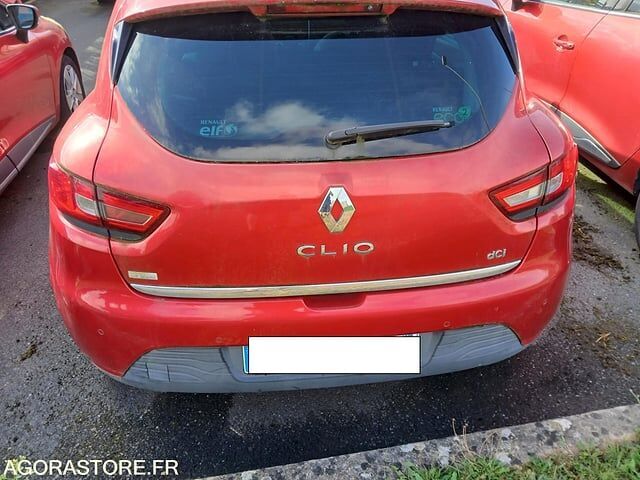 Renault CLIO4 - Viistoperä: kuva Renault CLIO4 - Viistoperä Renault CLIO4 - Viistoperä: kuva Renault CLIO4 - Viistoperä