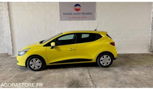 Renault ClIO IV 5 Portes 1.5 DCI FAP ECO2 S&S - Viistoperä: kuva Renault ClIO IV 5 Portes 1.5 DCI FAP ECO2 S&S - Viistoperä Renault ClIO IV 5 Portes 1.5 DCI FAP ECO2 S&S - Viistoperä: kuva Renault ClIO IV 5 Portes 1.5 DCI FAP ECO2 S&S - Viistoperä