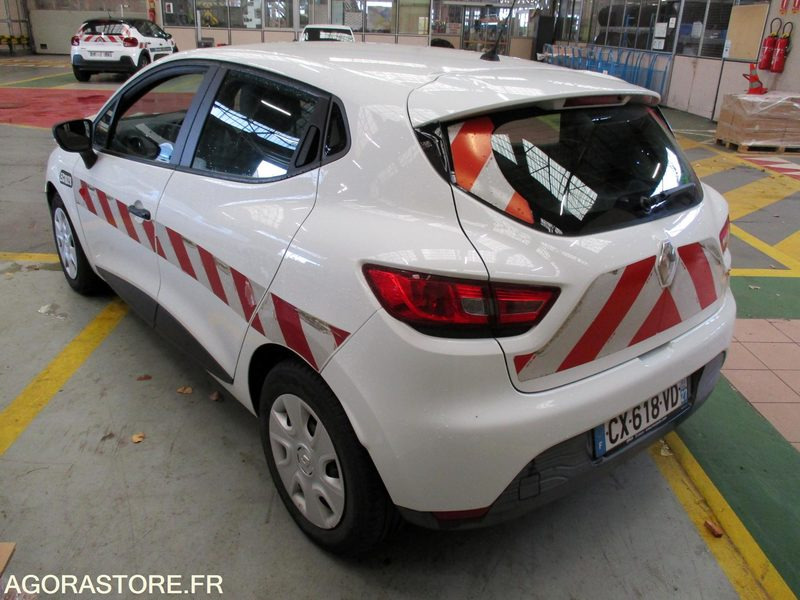 Renault Clio 4 Société - 2013 - 130726 kms - Henkilöauto: kuva Renault Clio 4 Société - 2013 - 130726 kms - Henkilöauto Renault Clio 4 Société - 2013 - 130726 kms - Henkilöauto: kuva Renault Clio 4 Société - 2013 - 130726 kms - Henkilöauto