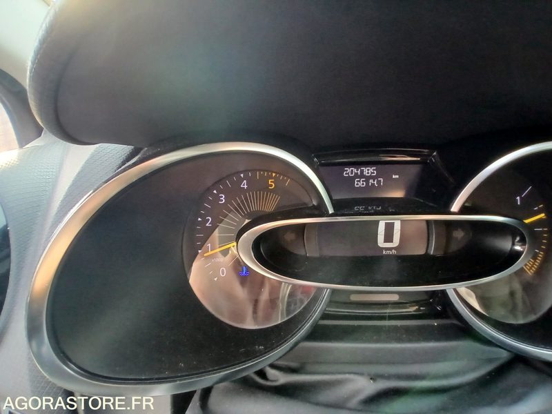 Renault Clio IV – Diesel – 2015-204 746 km - Henkilöauto: kuva Renault Clio IV – Diesel – 2015-204 746 km - Henkilöauto Renault Clio IV – Diesel – 2015-204 746 km - Henkilöauto: kuva Renault Clio IV – Diesel – 2015-204 746 km - Henkilöauto