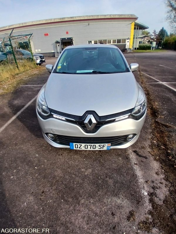 Renault Clio IV – Diesel – 2016-205 826 km - Henkilöauto: kuva Renault Clio IV – Diesel – 2016-205 826 km - Henkilöauto Renault Clio IV – Diesel – 2016-205 826 km - Henkilöauto: kuva Renault Clio IV – Diesel – 2016-205 826 km - Henkilöauto