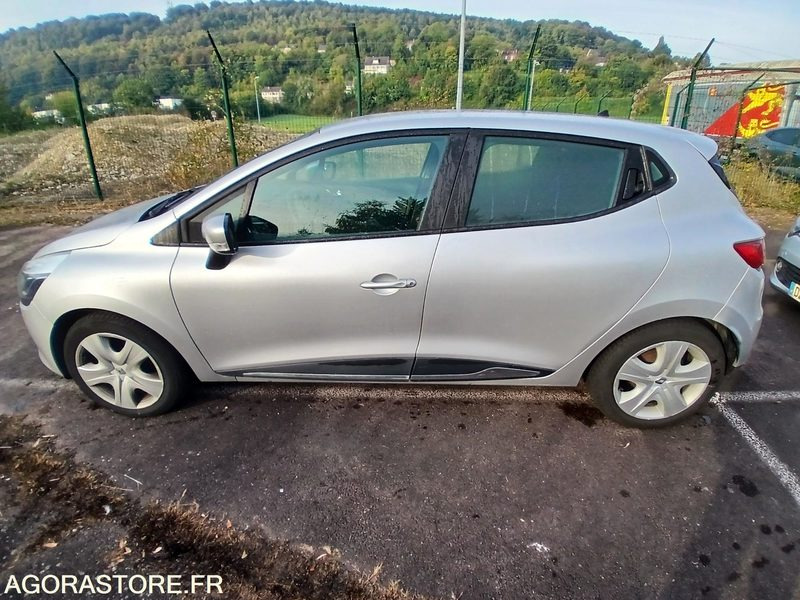 Renault Clio IV – Diesel – 2016-205 826 km - Henkilöauto: kuva Renault Clio IV – Diesel – 2016-205 826 km - Henkilöauto Renault Clio IV – Diesel – 2016-205 826 km - Henkilöauto: kuva Renault Clio IV – Diesel – 2016-205 826 km - Henkilöauto