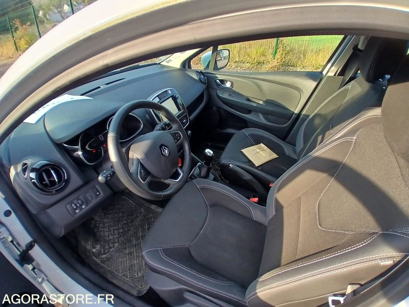 Renault Clio IV – Diesel – 2016-214 290 km - Henkilöauto: kuva Renault Clio IV – Diesel – 2016-214 290 km - Henkilöauto Renault Clio IV – Diesel – 2016-214 290 km - Henkilöauto: kuva Renault Clio IV – Diesel – 2016-214 290 km - Henkilöauto