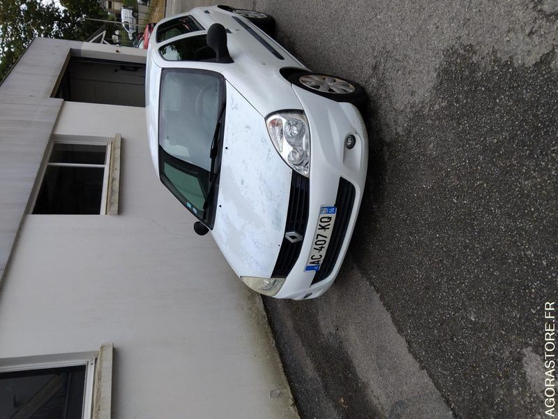 Renault Clio - Henkilöauto: kuva Renault Clio - Henkilöauto Renault Clio - Henkilöauto: kuva Renault Clio - Henkilöauto