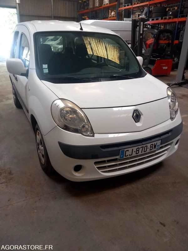Renault Kango 5 places DCI - Henkilöauto: kuva Renault Kango 5 places DCI - Henkilöauto Renault Kango 5 places DCI - Henkilöauto: kuva Renault Kango 5 places DCI - Henkilöauto
