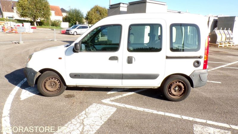 Renault Kangoo 225343kms - AL-315-PE (BE) - Pieni pakettiauto: kuva  Renault Kangoo 225343kms - AL-315-PE (BE) - Pieni pakettiauto Renault Kangoo 225343kms - AL-315-PE (BE) - Pieni pakettiauto: kuva  Renault Kangoo 225343kms - AL-315-PE (BE) - Pieni pakettiauto