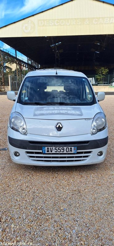Renault Kangoo (Ancien véhicule de la Police Municipale) - Henkilöauto: kuva Renault Kangoo (Ancien véhicule de la Police Municipale) - Henkilöauto Renault Kangoo (Ancien véhicule de la Police Municipale) - Henkilöauto: kuva Renault Kangoo (Ancien véhicule de la Police Municipale) - Henkilöauto