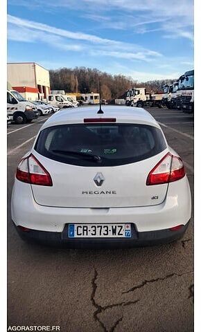 Renault MEGANE - Viistoperä: kuva Renault MEGANE - Viistoperä Renault MEGANE - Viistoperä: kuva Renault MEGANE - Viistoperä