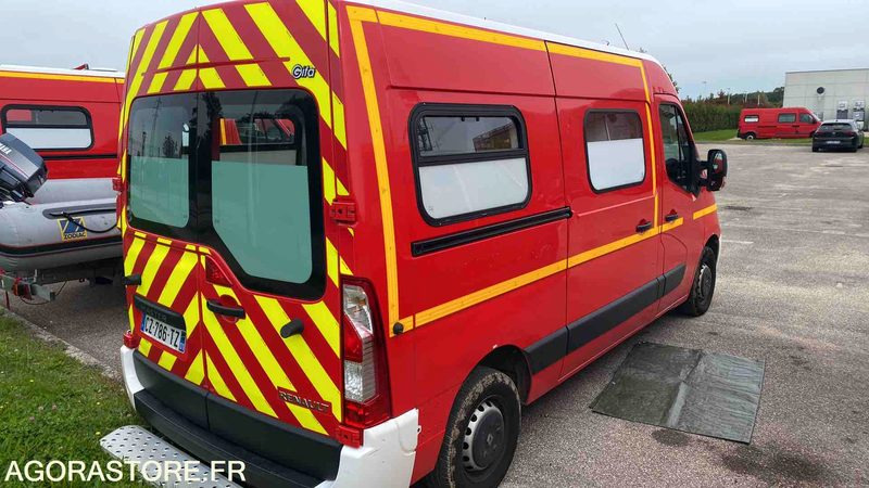 Renault Master III dci 125 - 23/10/2013 - Ambulanssi: kuva Renault Master III dci 125 - 23/10/2013 - Ambulanssi Renault Master III dci 125 - 23/10/2013 - Ambulanssi: kuva Renault Master III dci 125 - 23/10/2013 - Ambulanssi