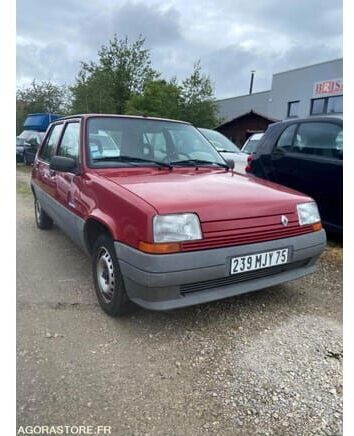 Renault R5 - Viistoperä: kuva Renault R5 - Viistoperä Renault R5 - Viistoperä: kuva Renault R5 - Viistoperä