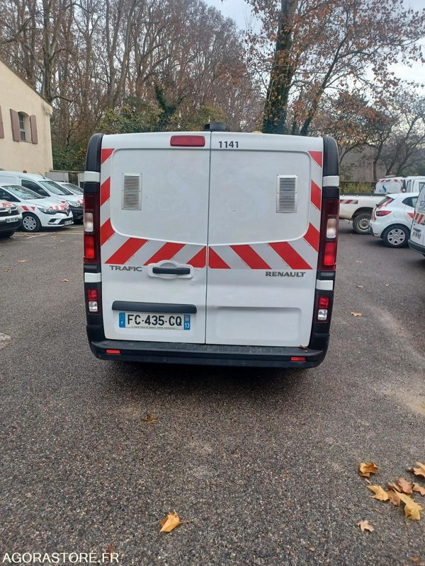 Renault Trafic - 2018 - 195000kms - FC-435-CQ - Pakettiauto: kuva Renault Trafic - 2018 - 195000kms - FC-435-CQ - Pakettiauto Renault Trafic - 2018 - 195000kms - FC-435-CQ - Pakettiauto: kuva Renault Trafic - 2018 - 195000kms - FC-435-CQ - Pakettiauto