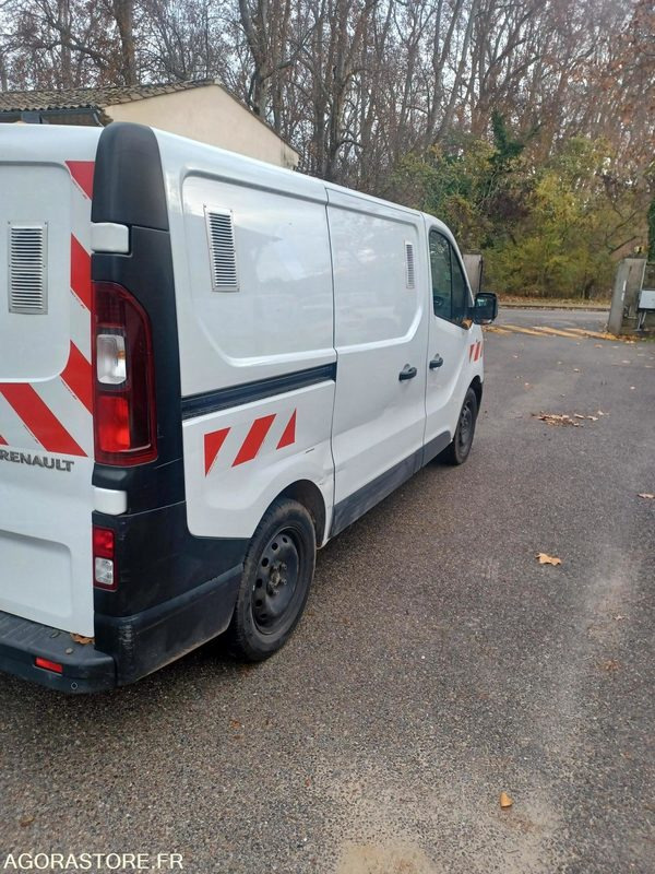 Renault Trafic - 2018 - 195000kms - FC-435-CQ - Pakettiauto: kuva Renault Trafic - 2018 - 195000kms - FC-435-CQ - Pakettiauto Renault Trafic - 2018 - 195000kms - FC-435-CQ - Pakettiauto: kuva Renault Trafic - 2018 - 195000kms - FC-435-CQ - Pakettiauto