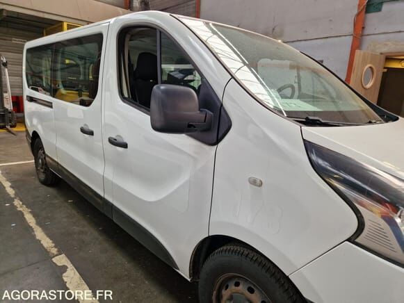 Renault Trafic - Minibussi, Pikkubussi: kuva Renault Trafic - Minibussi, Pikkubussi Renault Trafic - Minibussi, Pikkubussi: kuva Renault Trafic - Minibussi, Pikkubussi