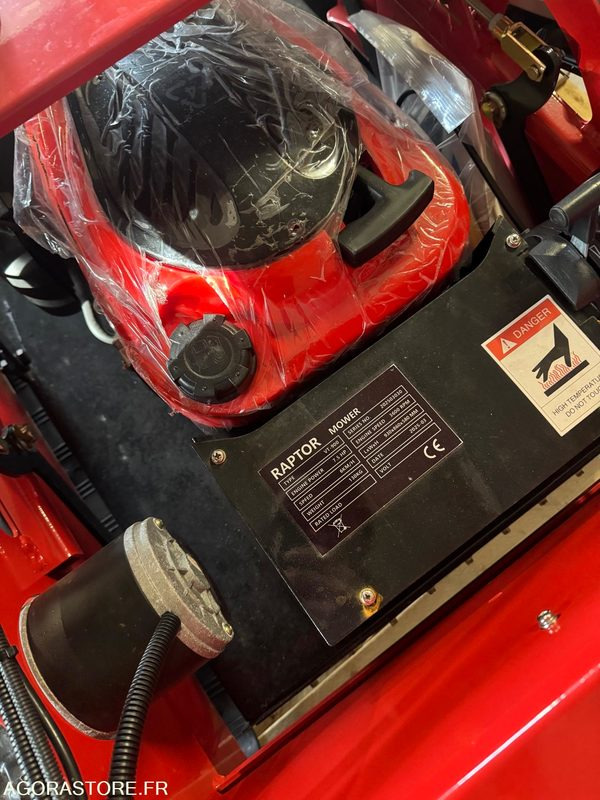 Robot tondeuse - Ruohonleikkuri: kuva Robot tondeuse - Ruohonleikkuri Robot tondeuse - Ruohonleikkuri: kuva Robot tondeuse - Ruohonleikkuri