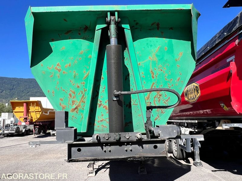 Semi remorque benne 2 essieux Metaco - Année 2001 - Kippiauto puoliperävaunu: kuva Semi remorque benne 2 essieux Metaco - Année 2001 - Kippiauto puoliperävaunu Semi remorque benne 2 essieux Metaco - Année 2001 - Kippiauto puoliperävaunu: kuva Semi remorque benne 2 essieux Metaco - Année 2001 - Kippiauto puoliperävaunu