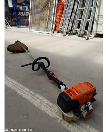 Stihl FS 91 R et FS 70 RCE - Ruohonleikkuri: kuva Stihl FS 91 R et FS 70 RCE - Ruohonleikkuri Stihl FS 91 R et FS 70 RCE - Ruohonleikkuri: kuva Stihl FS 91 R et FS 70 RCE - Ruohonleikkuri