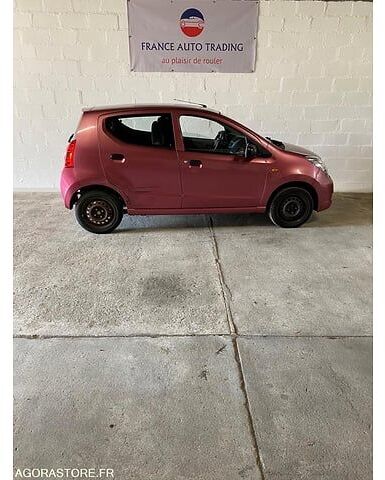 Suzuki ALTO - Viistoperä: kuva Suzuki ALTO - Viistoperä Suzuki ALTO - Viistoperä: kuva Suzuki ALTO - Viistoperä