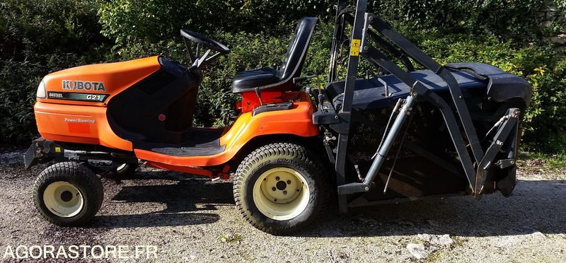TONDEUSE KUBOTA G21 DIESEL 2007 933H SANS PLATEAU DE COUPE - Ruohonleikkuri: kuva  TONDEUSE KUBOTA G21 DIESEL 2007 933H SANS PLATEAU DE COUPE - Ruohonleikkuri TONDEUSE KUBOTA G21 DIESEL 2007 933H SANS PLATEAU DE COUPE - Ruohonleikkuri: kuva  TONDEUSE KUBOTA G21 DIESEL 2007 933H SANS PLATEAU DE COUPE - Ruohonleikkuri
