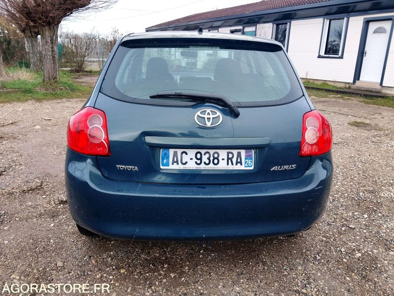 TOYOTA AURIS - Henkilöauto: kuva TOYOTA AURIS - Henkilöauto TOYOTA AURIS - Henkilöauto: kuva TOYOTA AURIS - Henkilöauto