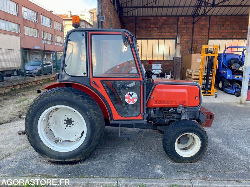 TRACTEUR RENAULT - Traktori: kuva TRACTEUR RENAULT - Traktori TRACTEUR RENAULT - Traktori: kuva TRACTEUR RENAULT - Traktori
