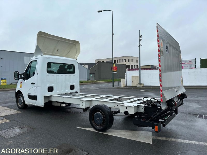 Renault Master III 2.3 DCI Plateau avec Hayon - Tavara-auto: kuva  Renault Master III 2.3 DCI Plateau avec Hayon - Tavara-auto Renault Master III 2.3 DCI Plateau avec Hayon - Tavara-auto: kuva  Renault Master III 2.3 DCI Plateau avec Hayon - Tavara-auto