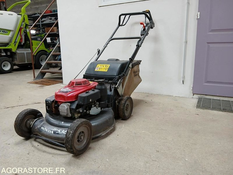 Tondeuse tractée Honda H536 - Ruohonleikkuri: kuva Tondeuse tractée Honda H536 - Ruohonleikkuri Tondeuse tractée Honda H536 - Ruohonleikkuri: kuva Tondeuse tractée Honda H536 - Ruohonleikkuri