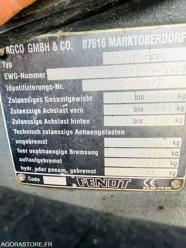 Tracteur Fendt Favorit 926 Vario - 9437 heures - 2003 - Traktori: kuva Tracteur Fendt Favorit 926 Vario - 9437 heures - 2003 - Traktori Tracteur Fendt Favorit 926 Vario - 9437 heures - 2003 - Traktori: kuva Tracteur Fendt Favorit 926 Vario - 9437 heures - 2003 - Traktori