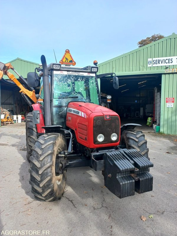 Tracteur Massey Fergusson avec épareuse SMA - Traktori: kuva Tracteur Massey Fergusson avec épareuse SMA - Traktori Tracteur Massey Fergusson avec épareuse SMA - Traktori: kuva Tracteur Massey Fergusson avec épareuse SMA - Traktori