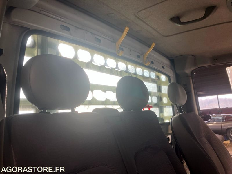 VEHICULE UTILITAIRE PLATEAU - Kippilava-auto: kuva VEHICULE UTILITAIRE PLATEAU - Kippilava-auto VEHICULE UTILITAIRE PLATEAU - Kippilava-auto: kuva VEHICULE UTILITAIRE PLATEAU - Kippilava-auto