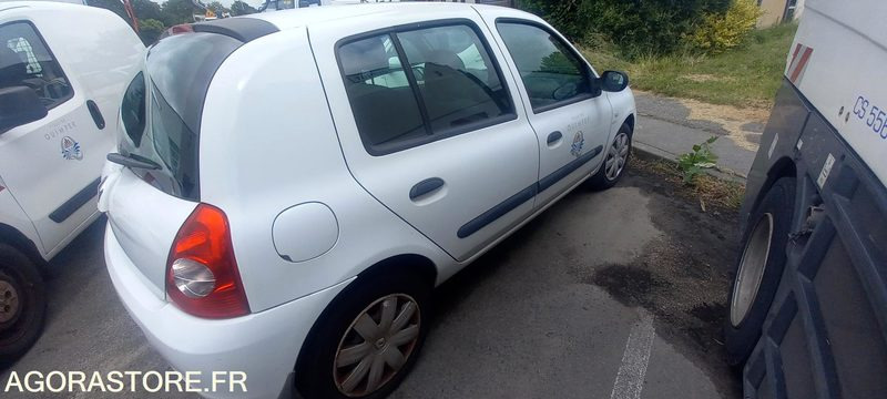 VQ-V12D CLIO 1.5 DCI - Henkilöauto: kuva VQ-V12D CLIO 1.5 DCI - Henkilöauto VQ-V12D CLIO 1.5 DCI - Henkilöauto: kuva VQ-V12D CLIO 1.5 DCI - Henkilöauto