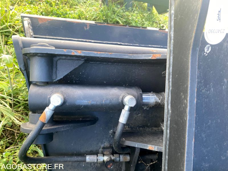 Godet curage orientable pour pelle 4T à 6T NEUF - Varaosat - Rakennuskoneet: kuva Godet curage orientable pour pelle 4T à 6T NEUF - Varaosat - Rakennuskoneet Godet curage orientable pour pelle 4T à 6T NEUF - Varaosat - Rakennuskoneet: kuva Godet curage orientable pour pelle 4T à 6T NEUF - Varaosat - Rakennuskoneet