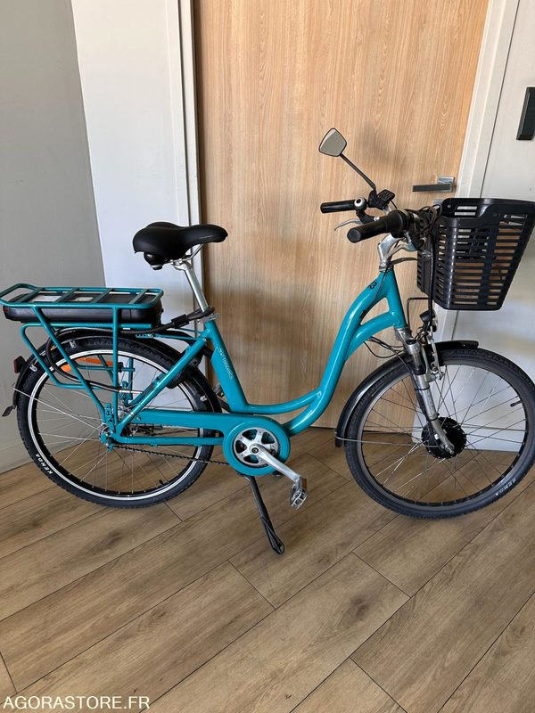 Vélo à assistance électrique Arcade E Color 26 - Moottoripyörä: kuva Vélo à assistance électrique Arcade E Color 26 - Moottoripyörä Vélo à assistance électrique Arcade E Color 26 - Moottoripyörä: kuva Vélo à assistance électrique Arcade E Color 26 - Moottoripyörä