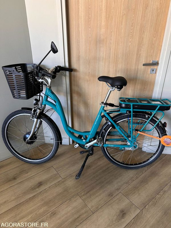 Vélo à assistance électrique Arcade E Color 26 - Moottoripyörä: kuva Vélo à assistance électrique Arcade E Color 26 - Moottoripyörä Vélo à assistance électrique Arcade E Color 26 - Moottoripyörä: kuva Vélo à assistance électrique Arcade E Color 26 - Moottoripyörä
