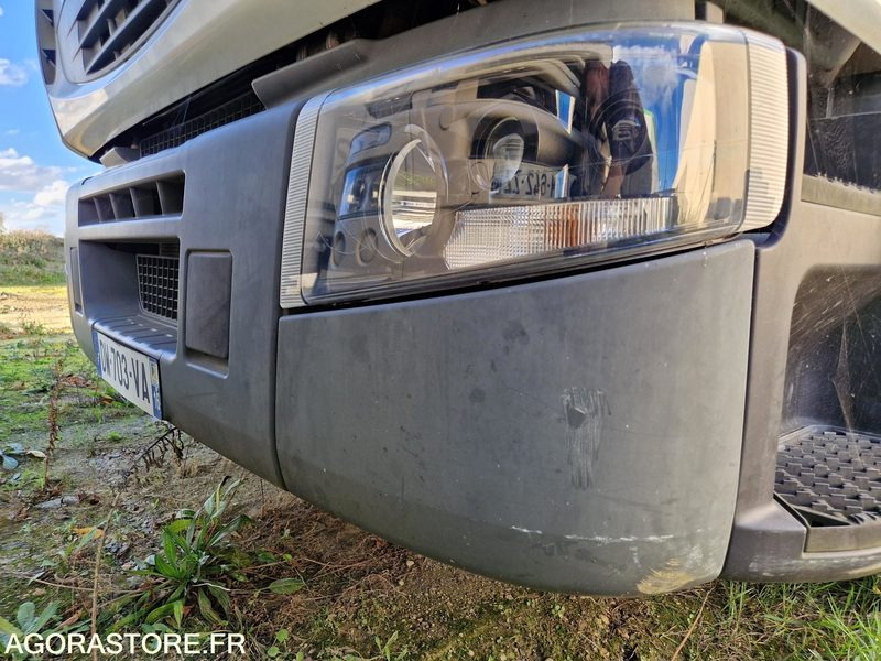 Renault Premium 370 DXI - 2008 - 235012 Kms - Vetopöytäauto: kuva Renault Premium 370 DXI - 2008 - 235012 Kms - Vetopöytäauto Renault Premium 370 DXI - 2008 - 235012 Kms - Vetopöytäauto: kuva Renault Premium 370 DXI - 2008 - 235012 Kms - Vetopöytäauto