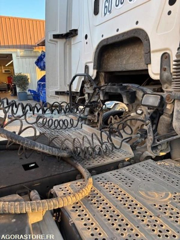 Vetopöytäauto TRACTEUR 4X2 MERCEDES ACTROS 1845 2018 385 000 KM + BENNE ALUMINIUM SHMITZ 2016: kuva Vetopöytäauto TRACTEUR 4X2 MERCEDES ACTROS 1845 2018 385 000 KM + BENNE ALUMINIUM SHMITZ 2016