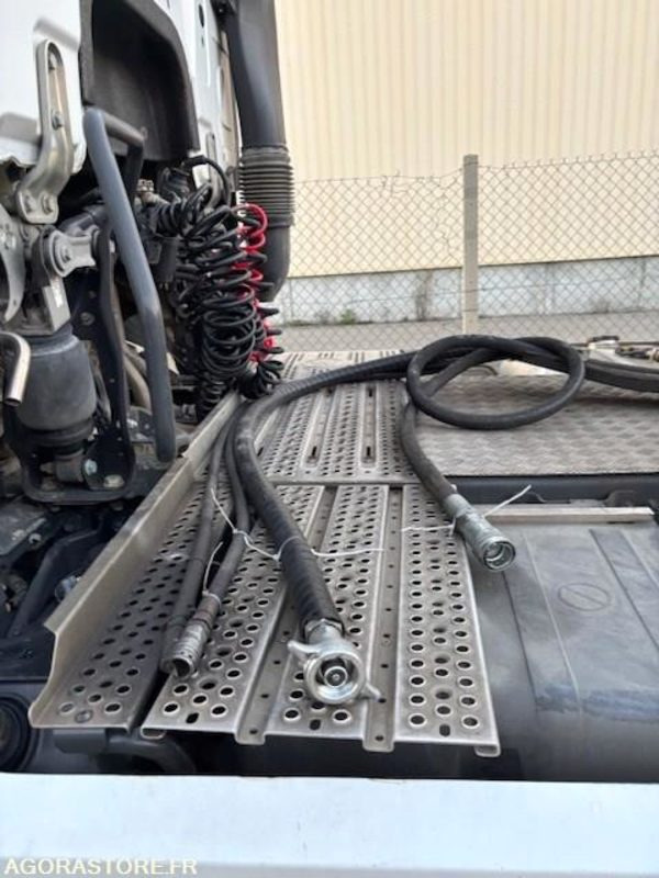 TRACTEUR 4X2 MERCEDES ACTROS 1853 2020 430 000 KM - Vetopöytäauto: kuva TRACTEUR 4X2 MERCEDES ACTROS 1853 2020 430 000 KM - Vetopöytäauto TRACTEUR 4X2 MERCEDES ACTROS 1853 2020 430 000 KM - Vetopöytäauto: kuva TRACTEUR 4X2 MERCEDES ACTROS 1853 2020 430 000 KM - Vetopöytäauto