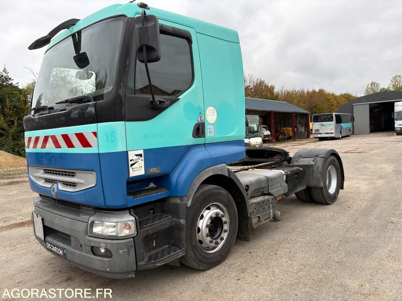 TRACTEUR RENAULT 420 DCI - Vetopöytäauto: kuva TRACTEUR RENAULT 420 DCI - Vetopöytäauto TRACTEUR RENAULT 420 DCI - Vetopöytäauto: kuva TRACTEUR RENAULT 420 DCI - Vetopöytäauto