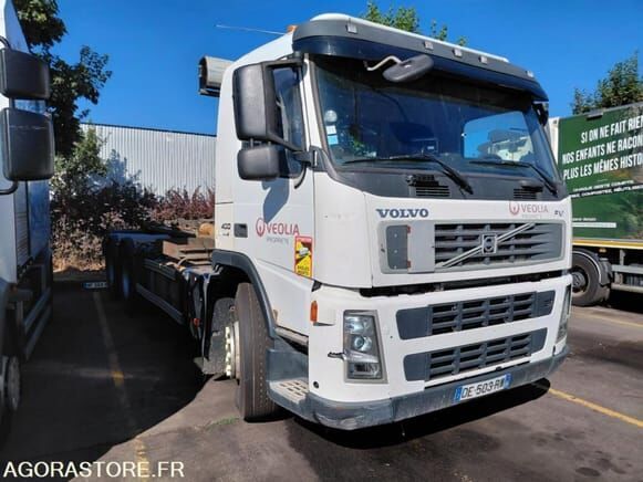 Volvo FM - Koukkulava kuorma-auto: kuva Volvo FM - Koukkulava kuorma-auto Volvo FM - Koukkulava kuorma-auto: kuva Volvo FM - Koukkulava kuorma-auto