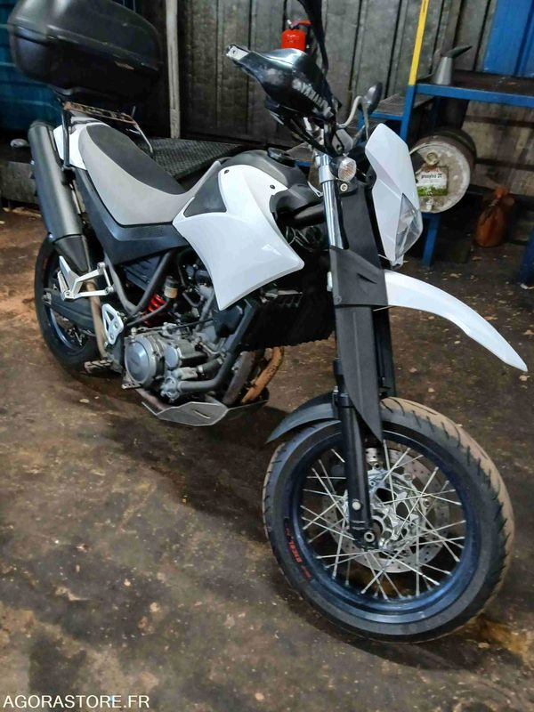 YAMAHA XT600R - Moottoripyörä: kuva YAMAHA XT600R - Moottoripyörä YAMAHA XT600R - Moottoripyörä: kuva YAMAHA XT600R - Moottoripyörä