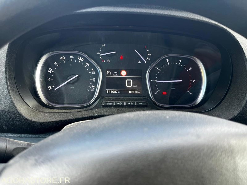 Citroen jumpy 2017 1.6hdi 341000km - Pakettiauto: kuva  citroen jumpy 2017 1.6hdi 341000km - Pakettiauto Citroen jumpy 2017 1.6hdi 341000km - Pakettiauto: kuva  citroen jumpy 2017 1.6hdi 341000km - Pakettiauto