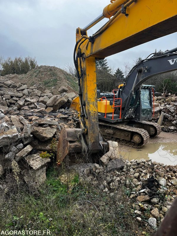 Pelle jcb typejs200 12000 heures 1997 20t - Kaivuri: kuva pelle jcb typejs200 12000 heures 1997 20t - Kaivuri Pelle jcb typejs200 12000 heures 1997 20t - Kaivuri: kuva pelle jcb typejs200 12000 heures 1997 20t - Kaivuri