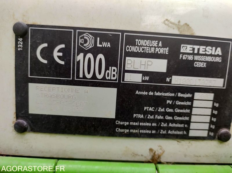 Tondeuse Etesia H100 BLHP - Ruohonleikkuri: kuva tondeuse Etesia H100 BLHP - Ruohonleikkuri Tondeuse Etesia H100 BLHP - Ruohonleikkuri: kuva tondeuse Etesia H100 BLHP - Ruohonleikkuri
