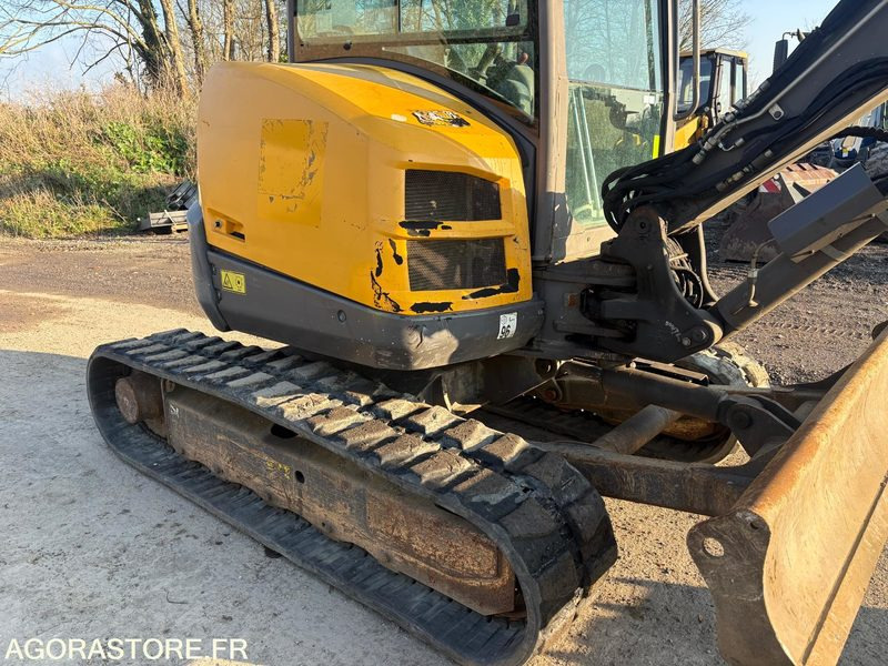 Volvo 50D - Kaivuri: kuva volvo 50D - Kaivuri Volvo 50D - Kaivuri: kuva volvo 50D - Kaivuri