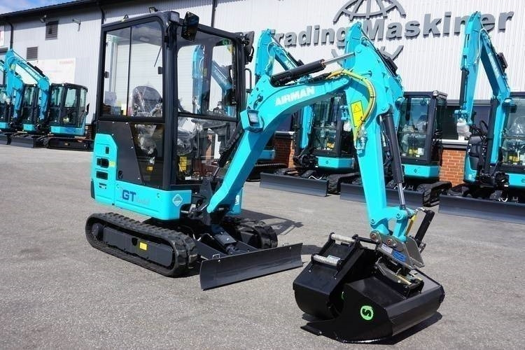 Airman AX19-7 - Minikuormaaja: kuva Airman AX19-7 - Minikuormaaja Airman AX19-7 - Minikuormaaja: kuva Airman AX19-7 - Minikuormaaja