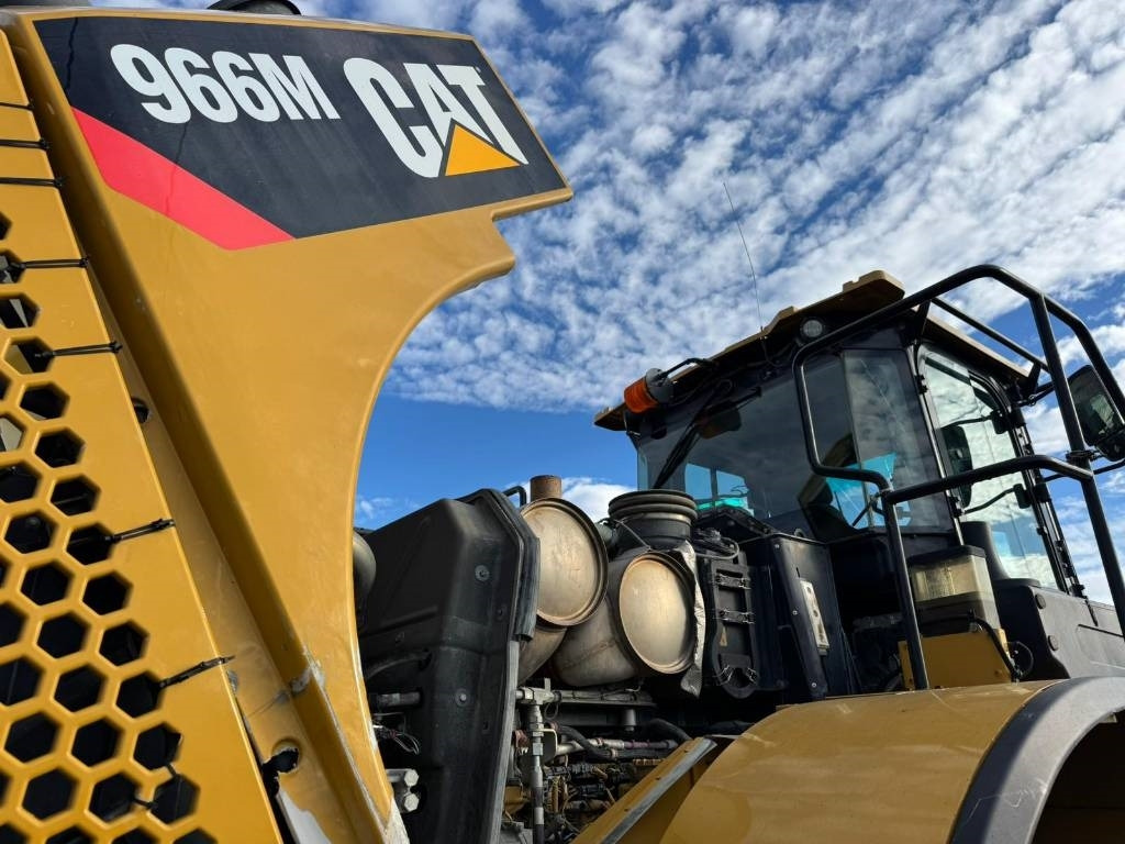 CAT 966M - Pyöräkuormaaja: kuva CAT 966M - Pyöräkuormaaja CAT 966M - Pyöräkuormaaja: kuva CAT 966M - Pyöräkuormaaja