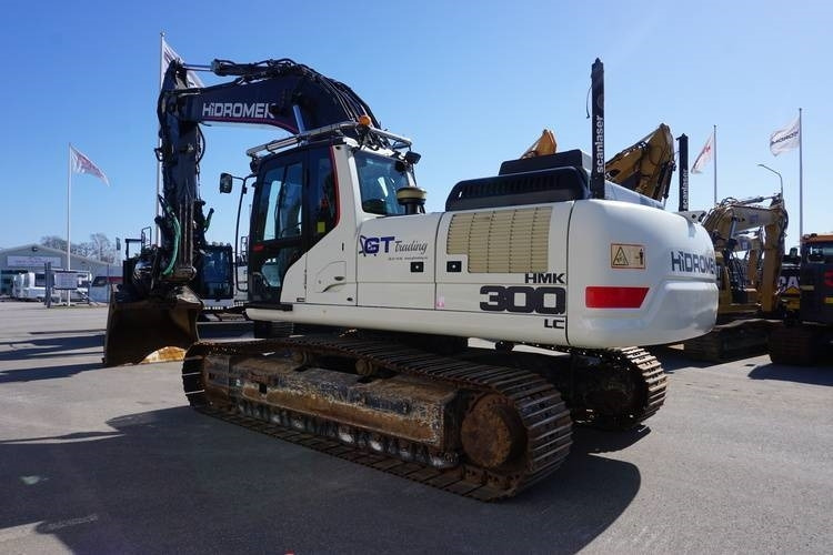 Hidromek HMK 300 LC - Telakaivukone: kuva Hidromek HMK 300 LC - Telakaivukone Hidromek HMK 300 LC - Telakaivukone: kuva Hidromek HMK 300 LC - Telakaivukone