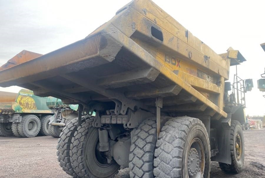 Maansiirtoauto Komatsu HD 405-7: kuva Maansiirtoauto Komatsu HD 405-7