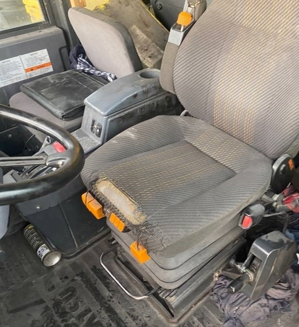 Komatsu HD 405-7 - Maansiirtoauto: kuva Komatsu HD 405-7 - Maansiirtoauto Komatsu HD 405-7 - Maansiirtoauto: kuva Komatsu HD 405-7 - Maansiirtoauto